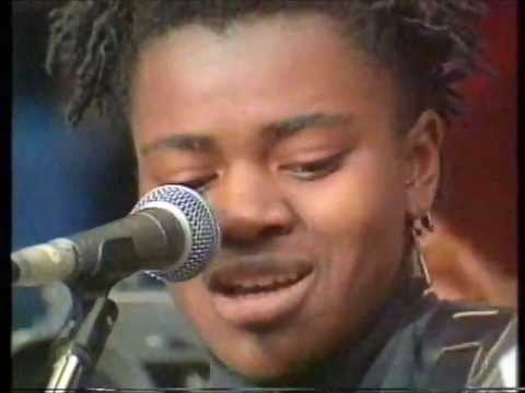 Tracy Chapman - Fast Car (Nelson Mandela 70th Tribute Concert, Live 1988)
