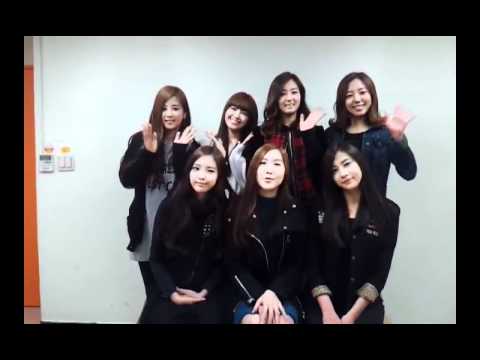 [CLIP/111223] A Pink "오브코스" Cheering Message