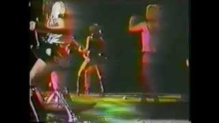 The Runaways - Cherry Bomb live in Japan