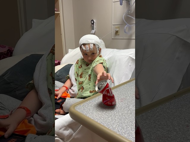 Vídeo relacionado con Stranger Things 1986 Hawkins High School Sudadera con Capucha