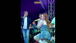 Download lagu SAMPAI BAWAH AJENG FEBRIA BIKIN HEBOH  #dangdutkoplo #dangdut #automobile  #beranda #masukberanda mp3