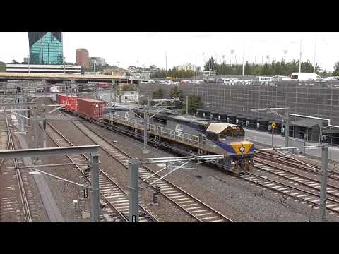 VL360 VL356 on Freight near Flinders St