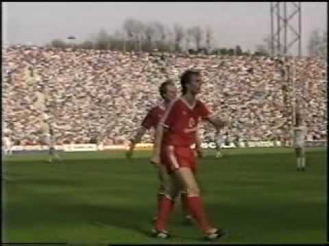 Bayern v Gladbach (1985-86) (9/10)