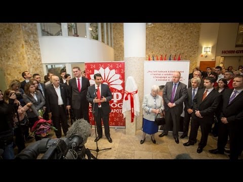 Horn Gyula mellszobrának leleplezése