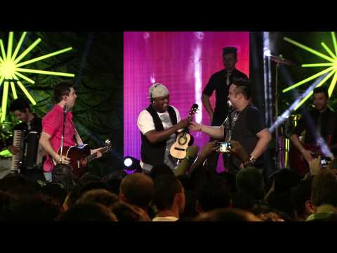 JEANN E JULIO - PAGODE OU SERTANEJO