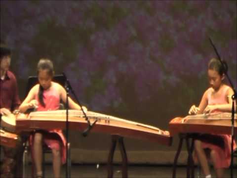 Guzheng Trio: Mountain Love Song 古筝三重奏《山地情歌》