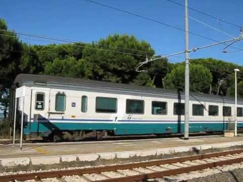 E444 con Intercity a Pineto