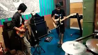 Download lagu #latihan ngeband#studio mp3