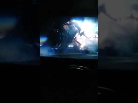 Reviven a superman escena epica la liga de la justicia