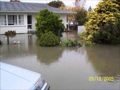 Greg Johnson Floodwaters Rise (BOP Flooding 2005.)