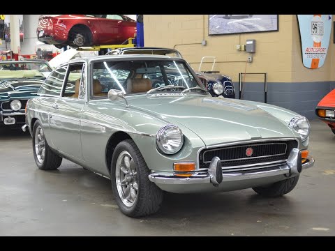 1971 MG MGB GT (CC-1352121) for sale in Huntington Station, New York