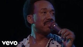 Earth, Wind &amp; Fire - After The Love Has Gone (Live)