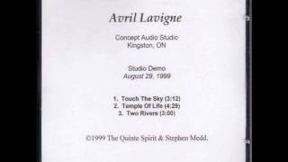 Avril Lavigne - Touch The Sky