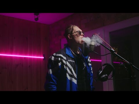 Miły mo - Merch (Official Music Video)