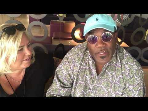 SANDY SHORE interviews the Joey Sommerville in Mallorca, Spain