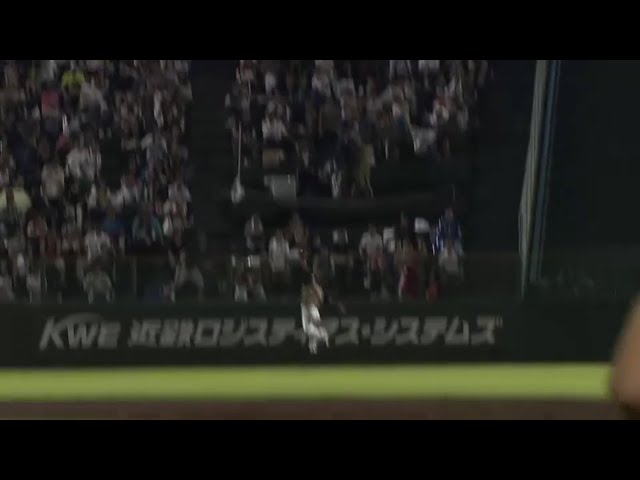 【2回裏】ファイターズ・陽が後方の打球を背走しランニングキャッチ 2016/9/3 Bs-F