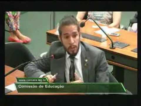 Jean Wyllys fala na Audiência Pública sobre o PL do Parto Humanizado na Comissão de Educação