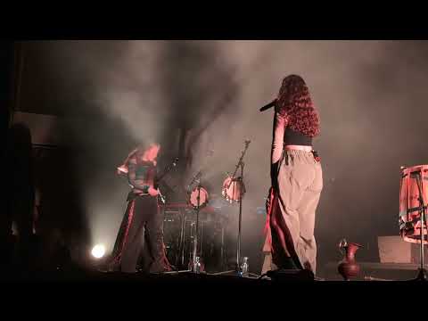Fillas de Cassandra - Anguleele - Directo - Festivala 2024 - Vilagarcía de Arousa