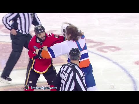 Matt Martin vs Brandon Bollig Feb 25, 2016 - Round 2