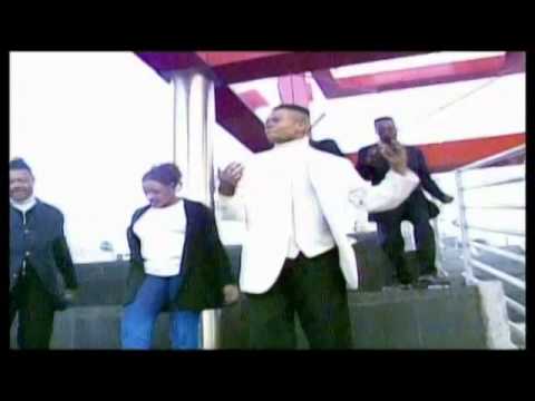 MODOGO GIAN FRANCO FERRE - DIKE clip OFFICIEL