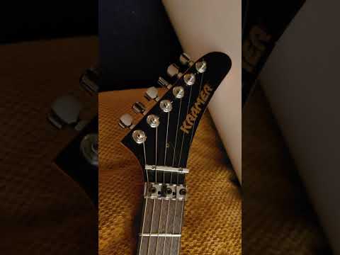 Kramer Pacer deluxe 1984 - 3 tone sunburst image 8