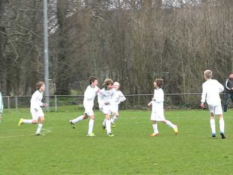 Mooi doelpunt Sam tegen Kloetinge D3