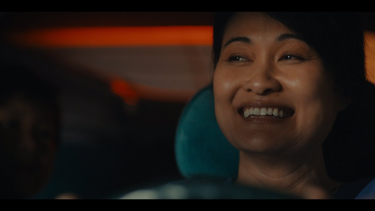 Newspapers - Short Film Trailer (Directed by Vu Hoang)