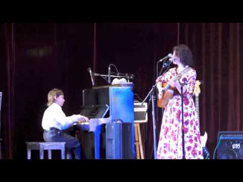 песня мечтала о морях и кораллах слушать