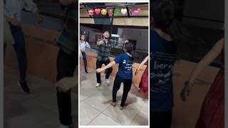 Download lagu 🥁 Dhol Vage Re💃🏻💕 #garba #shorts #trending #youtubeshorts #dance #love #krishna #radhakrishna #viral mp3