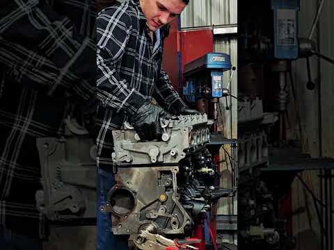 Building a 700hp Ford Barra in 60 Seconds #fordbarra #barratheworld #turbobarra #barra #xr6turbo