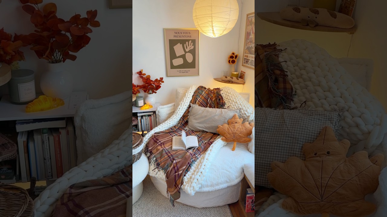 tis autumn in the reading nook🕯️🍂📚 #booktube #readingnook #fall