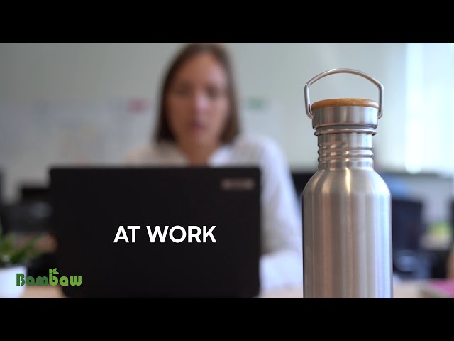 Vídeo relacionado con Bambaw Botella de agua inoxidable 750 ml, a prueba de fugas, resistente, reutilizable