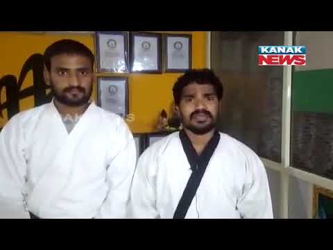 Most Coconuts Smashed Around A Person Blindfolded In One Minute