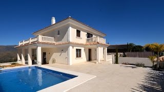 preview picture of video 'Villa as longterm rental in La Mairena Elviria Marbella'