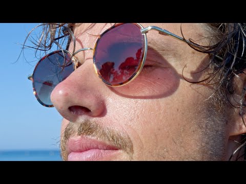 Møme & Ricky Ducati - Blue Summer (Official Visualizer)