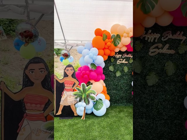 Vídeo relacionado con IKOPFLN Moana Collar Guirnalda Horquilla de plumeria, 3 Piezas joyería de princesa Moana,collar de Vaiana,disfraz de Moana para niñas, suministros de decoración para fiestas de cumpleaños infantiles