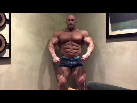 IFBB Pro Posing Practice !