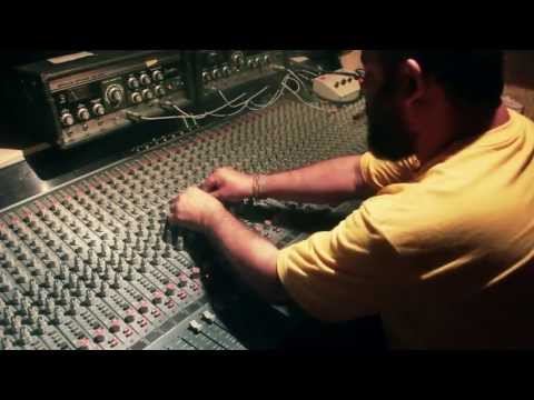 Buguinha Dub adubando Sem Crise (Dubstereo)