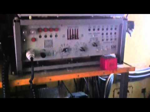 Radiostacja wojskowa w wozie