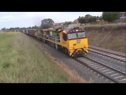 QRN's 6006 and 6001 at Lovely Banks