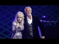 Dolly Parton & Kenny Rogers - Islands In The Stream (Live) - Country At Its Finest Dolly Parton & Kenny Rogers - Islands In The Stream (Live)
