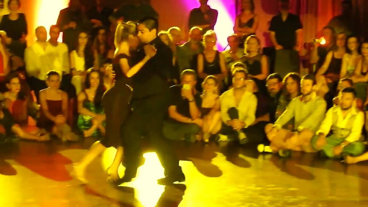 Carlitos Espinoza & Noelia Hurtado - 5/5 - Mascarita (vals) - Bailongo 2016