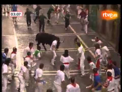 July 9 2010 encierro with Fuente Ymbro bulls in Pamplona
