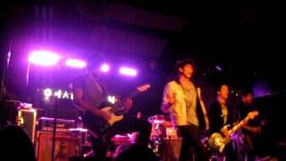 Runner Runner - She&#39;s My Kinda Girl