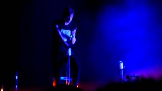 Kaiser Chiefs - Team Mate (Live at O2 13/02/2015)
