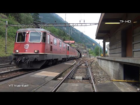 Pfiff lang einer SBB Re 4/4 , Re 420