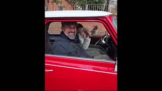 GIORGIA MELONI ALLA GUIDA DELLA MINI DI SANTIAGO ABASCAL