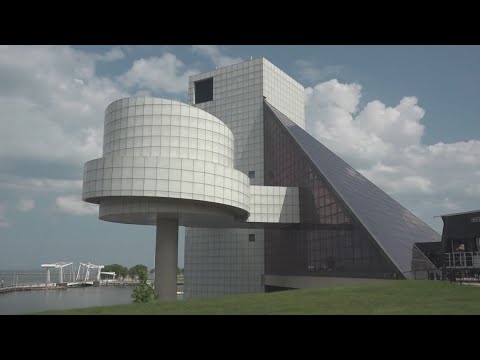 Taylor Swift Fan Day at the Rock and Roll Hall of Fame in Cleveland