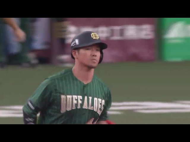 【4回裏】弾丸ライナー!! バファローズ・頓宮裕真 レフト上段へ飛び込むホームランを放つ!!  2023年8月1日 オリックス・バファローズ 対 東北楽天ゴールデンイーグルス