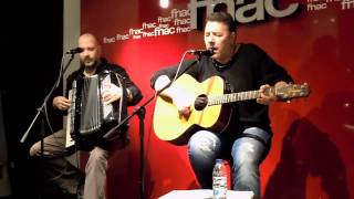 Revólver - Lo que me hace feliz (Fnac Las Arenas'11)